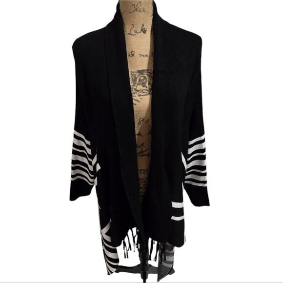 Northern Angel Black and White Double Knit Aztec Cardigan Coatigan Plus Size‎ 2X - Picture 5 of 10
